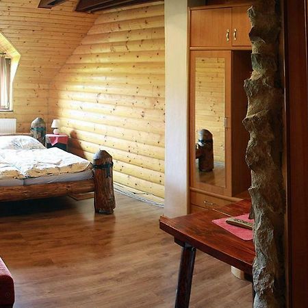 Zrub Benango Villa Mengusovce ภายนอก รูปภาพ
